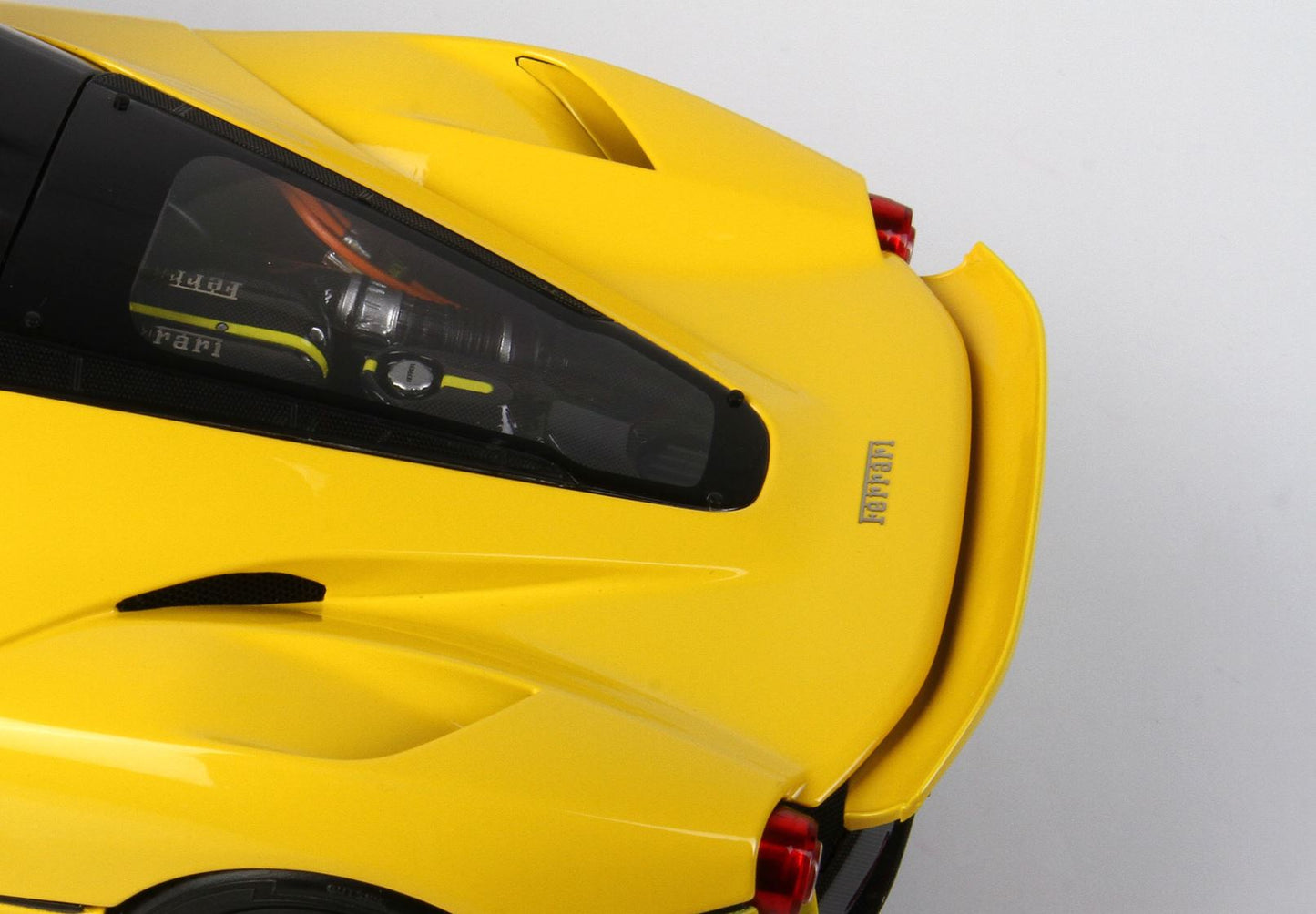BBR 1/18 Ferrari LaFerrari DIE CAST Yellow Modena With Matt Black Wheels