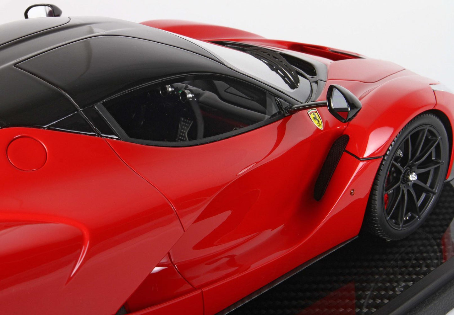 BBR 1/12 Ferrari LaFerrari Rosso Corsa 322 - Limited Edition - 20pcs
