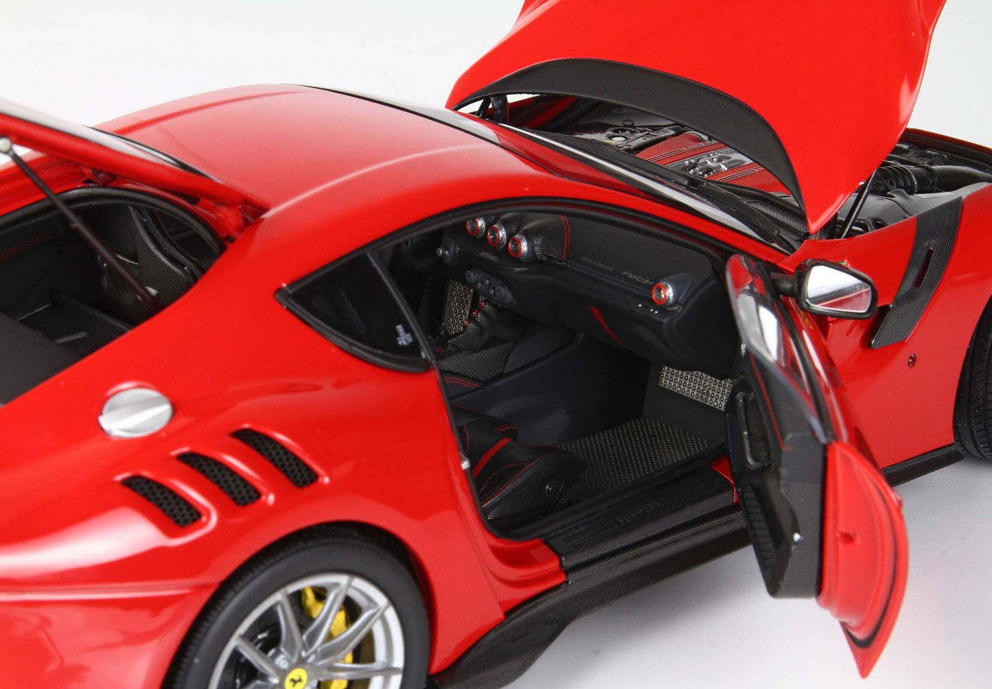 BBR 1/18 Ferrari F12 TDF Red Corsa 322 -Die Cast- Limited 30pcs