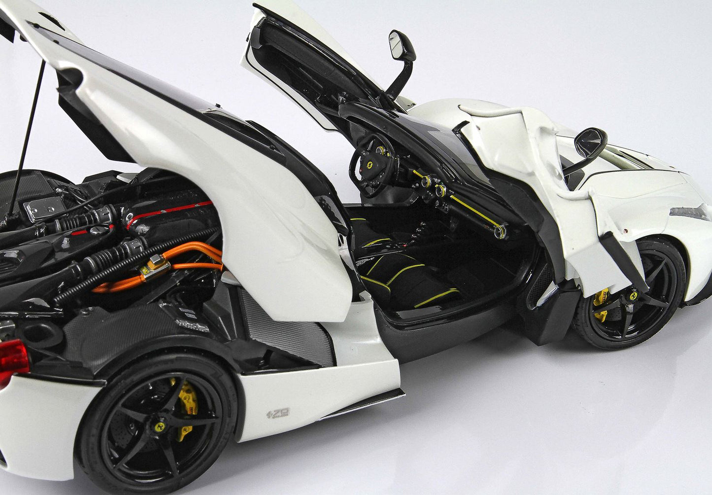 BBR 1/18 Ferrari LaFerrari APERTA Avus White- limited 48pcs -fully open diecast