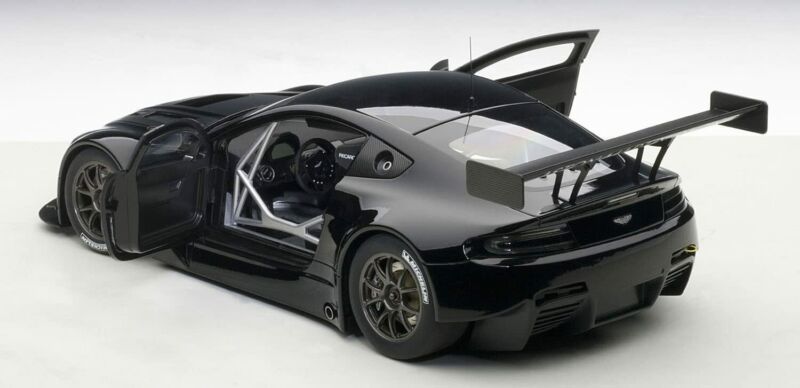 1/18 AUTOart Aston Martin V12 Vantage GT3 2013 Black