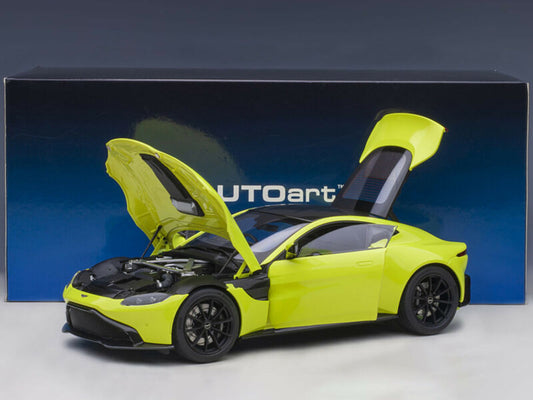 AUTOART 1/18 2019 ASTON MARTIN VANTAGE RHD LIME GREEN W/CARBON TOP