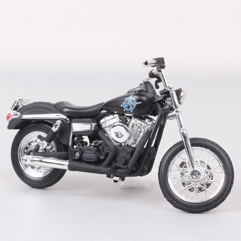 1/18 Scale 2006 Harley FXDBI Dyna Street Bob Diecast Toy model motorcycle Maisto