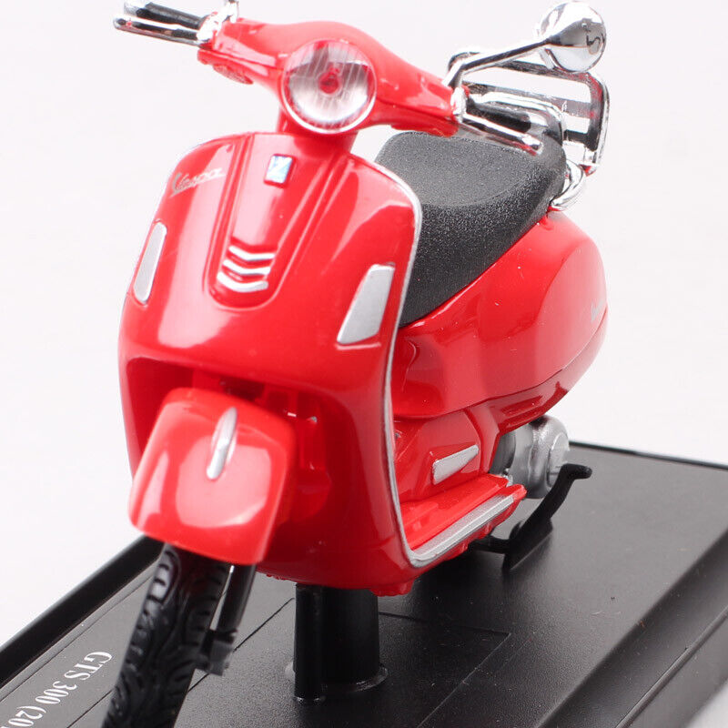 Maisto 1/18 Scale Vespa GTS 300 2017 Scooter motorcycle diecast model Red