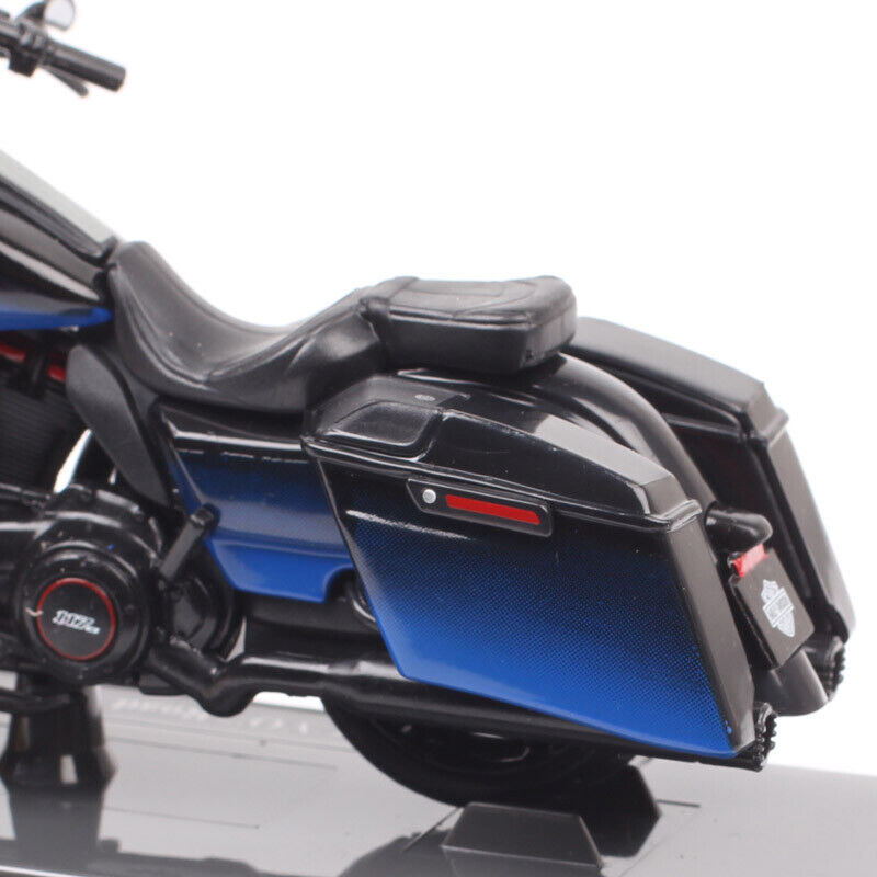 1/18 Maisto 2018 Harley CVO Road Glide Touring Motorcycle Diecast Bike