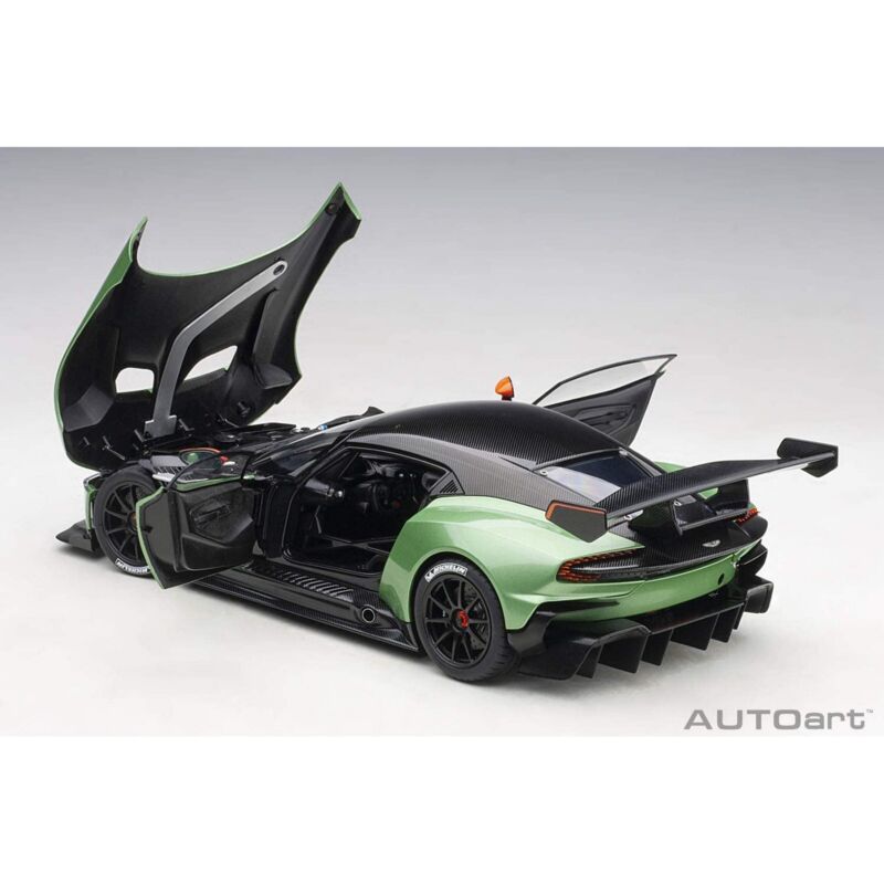 1/18 AUTOart Aston Martin Vulcan in Apple Tree Green 70263
