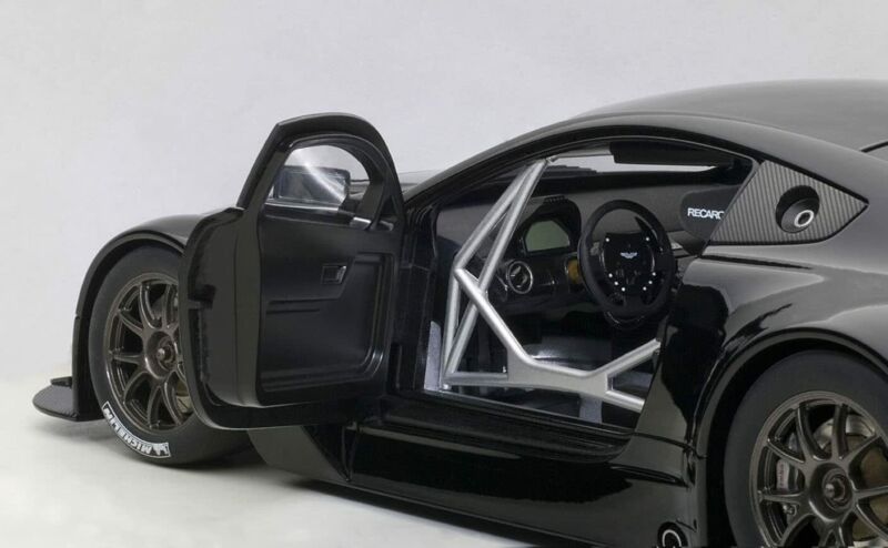 1/18 AUTOart Aston Martin V12 Vantage GT3 2013 Black