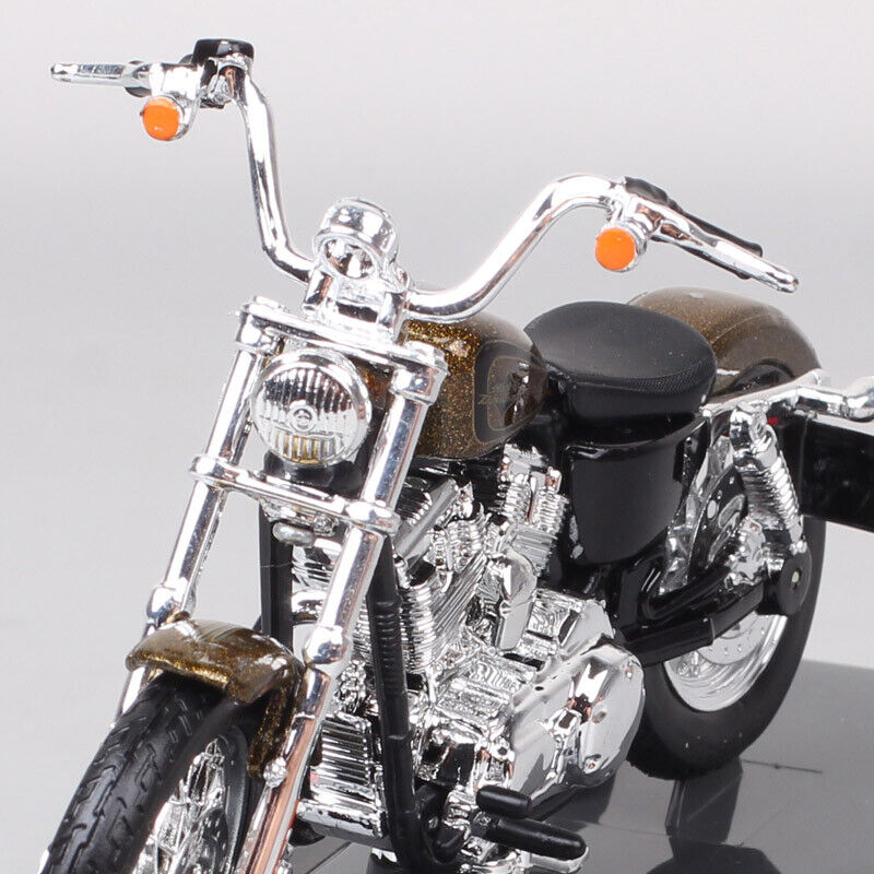 1/18 Maisto 2013 Harley XL 1200V 72 SEVENTY-TWO Model Motorcycle Chorme Gold