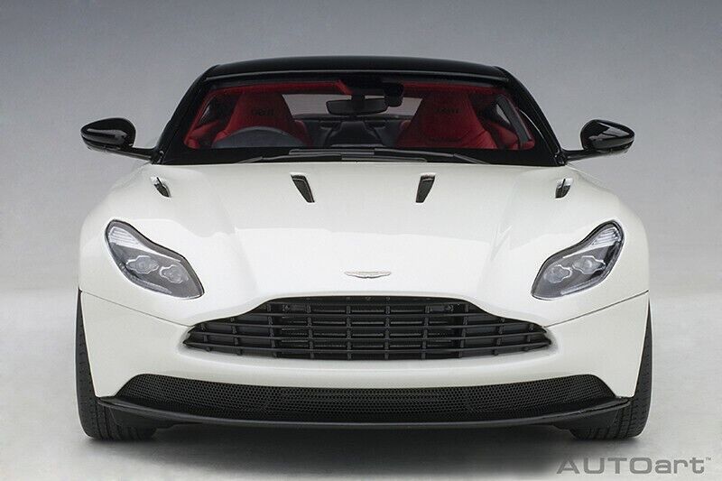 1/18 Autoart ASTON MARTIN DB11 MORNING FROST WHITE