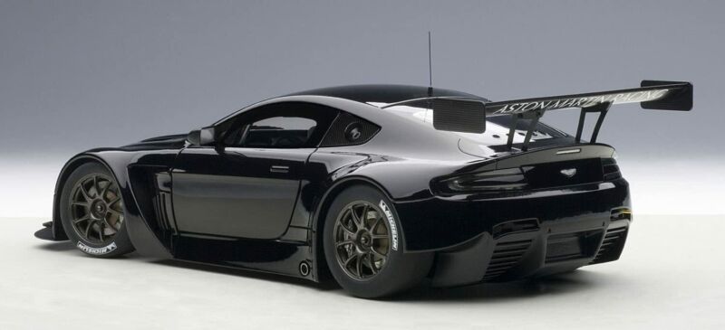 1/18 AUTOart Aston Martin V12 Vantage GT3 2013 Black