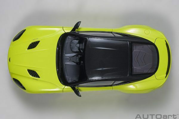 1/18 Autoart Aston Martin DBS Superleggera Lime Essence