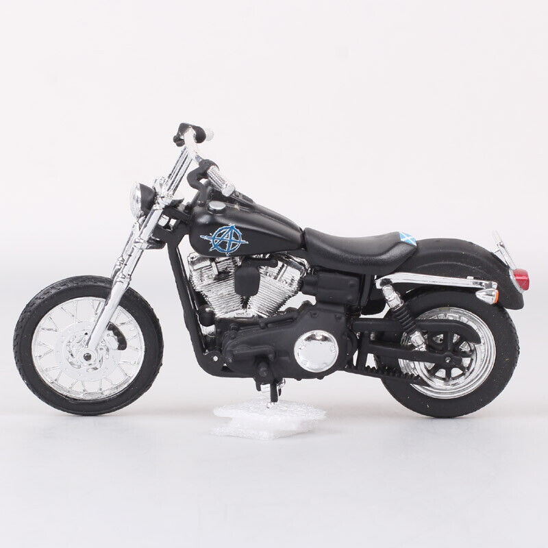 1/18 Scale 2006 Harley FXDBI Dyna Street Bob Diecast Toy model motorcycle Maisto