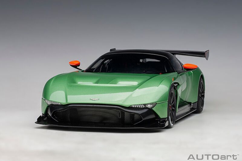 1/18 AUTOart Aston Martin Vulcan Apple Tree Green Metallic