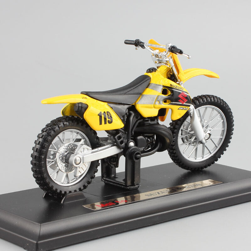 1/18 Maisto No.119 SUZUKI RM250 dirt bike Motocross diecast motorcycle model Toy