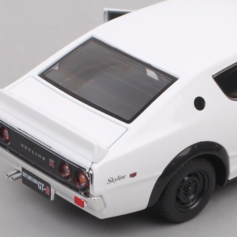 Maisto 1/24 Scale 1973 Nissan Skyline 2000 GTR Car Model Diecast