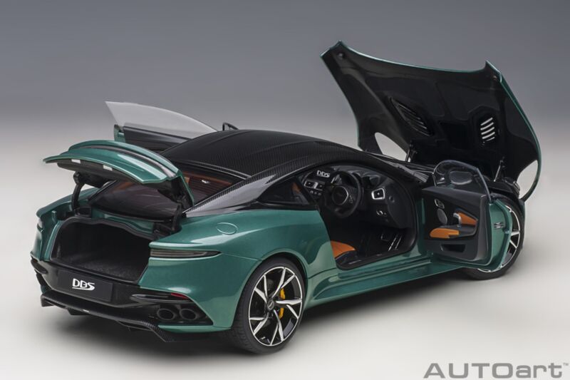 1/18 Autoart Aston Martin DBS Superleggera Aston Martin Racing Green