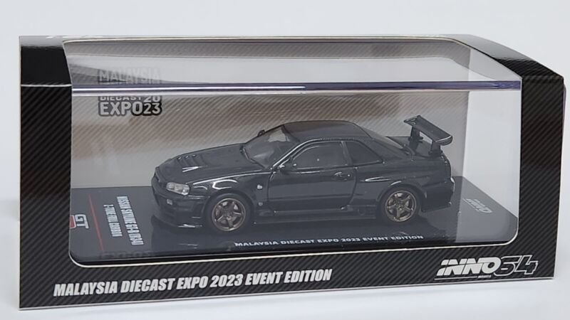Inno64 1/64 Nissan Skyline GT-R R34 Z-Tune Full Carbon Malaysia Diecast Expo 2023