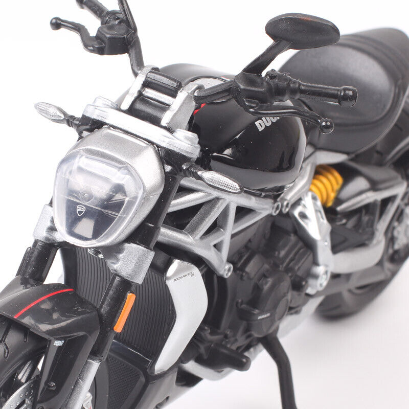 1/12 Scale Maisto Ducati XDiavel S Bike Diecast Cruiser Motorcycle Model 2021