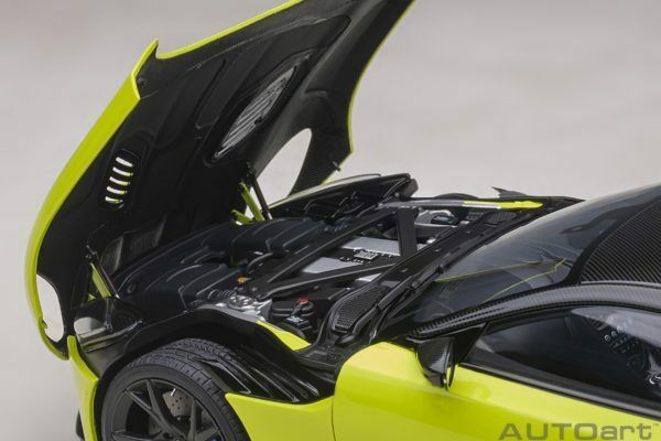 1/18 Autoart Aston Martin DBS Superleggera Lime Essence