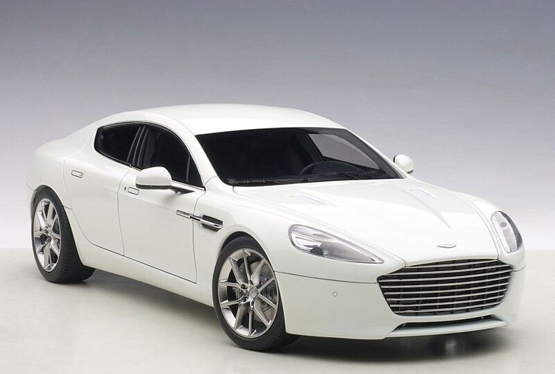1/18 Autoart 2015 ASTON MARTIN RAPIDE S STRATOS WHITE