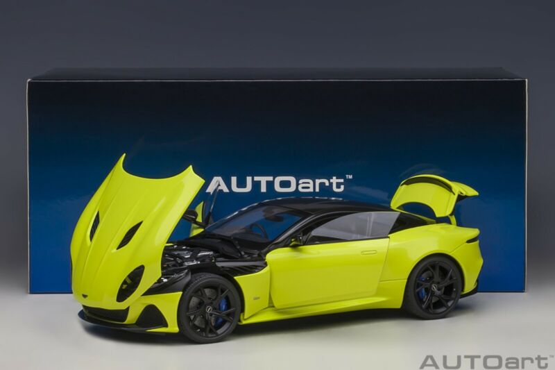 1/18 Autoart Aston Martin DBS Superleggera Lime Essence