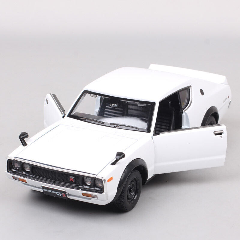 Maisto 1/24 Scale 1973 Nissan Skyline 2000 GTR Car Model Diecast