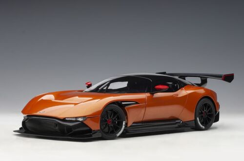 1/18 AUTOart Aston Martin Vulcan in Madagascar Orange 70264