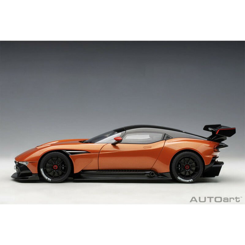 1/18 AUTOart ASTON MARTIN VULCAN MADAGASCAR ORANGE 70264