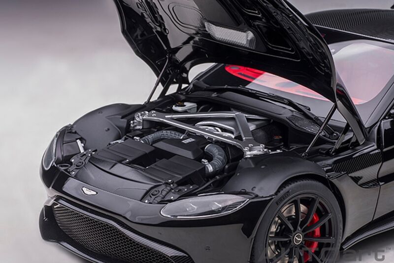 1/18 AUTOart 2019 Aston Martin Vantage Jet Black