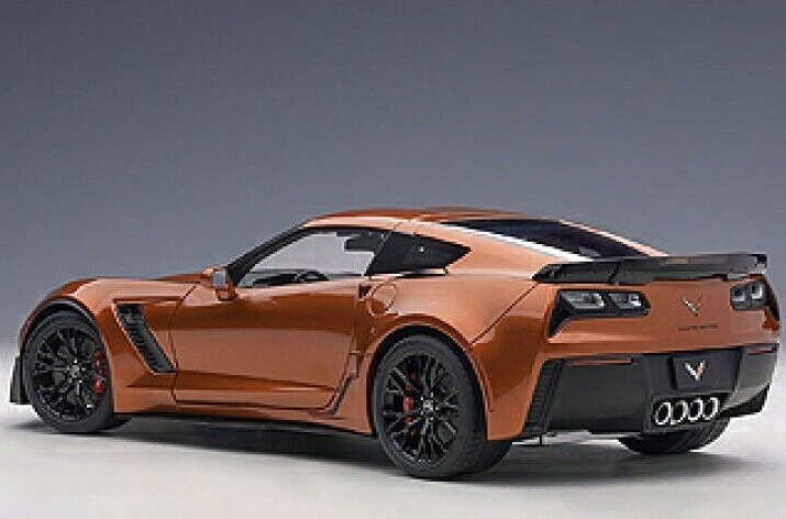 1/18 AUTOart CHEVROLET CORVETTE (C7) Z06 C7.R Edition 71259