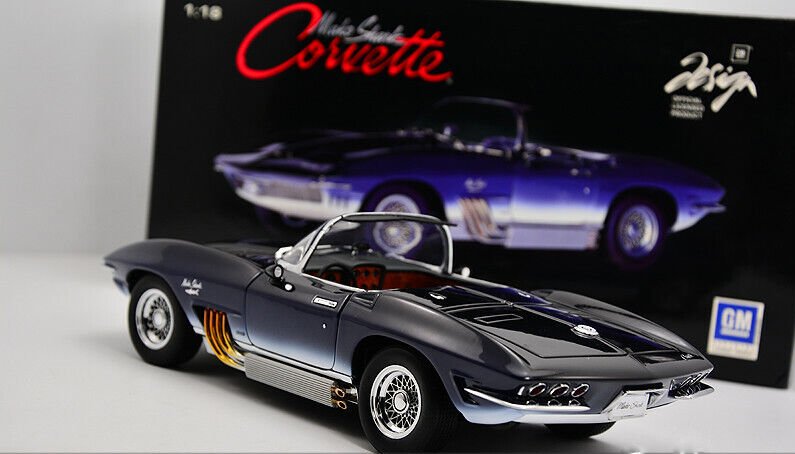 1/18 Autoart 1961 Chevrolet corvette MAKO SHARK blue