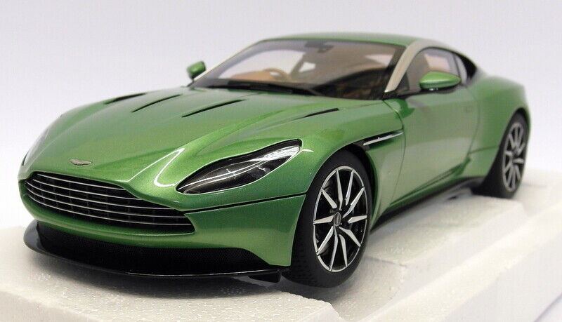 1/18 Autoart Aston Martin DB11 Appletree Green 70269
