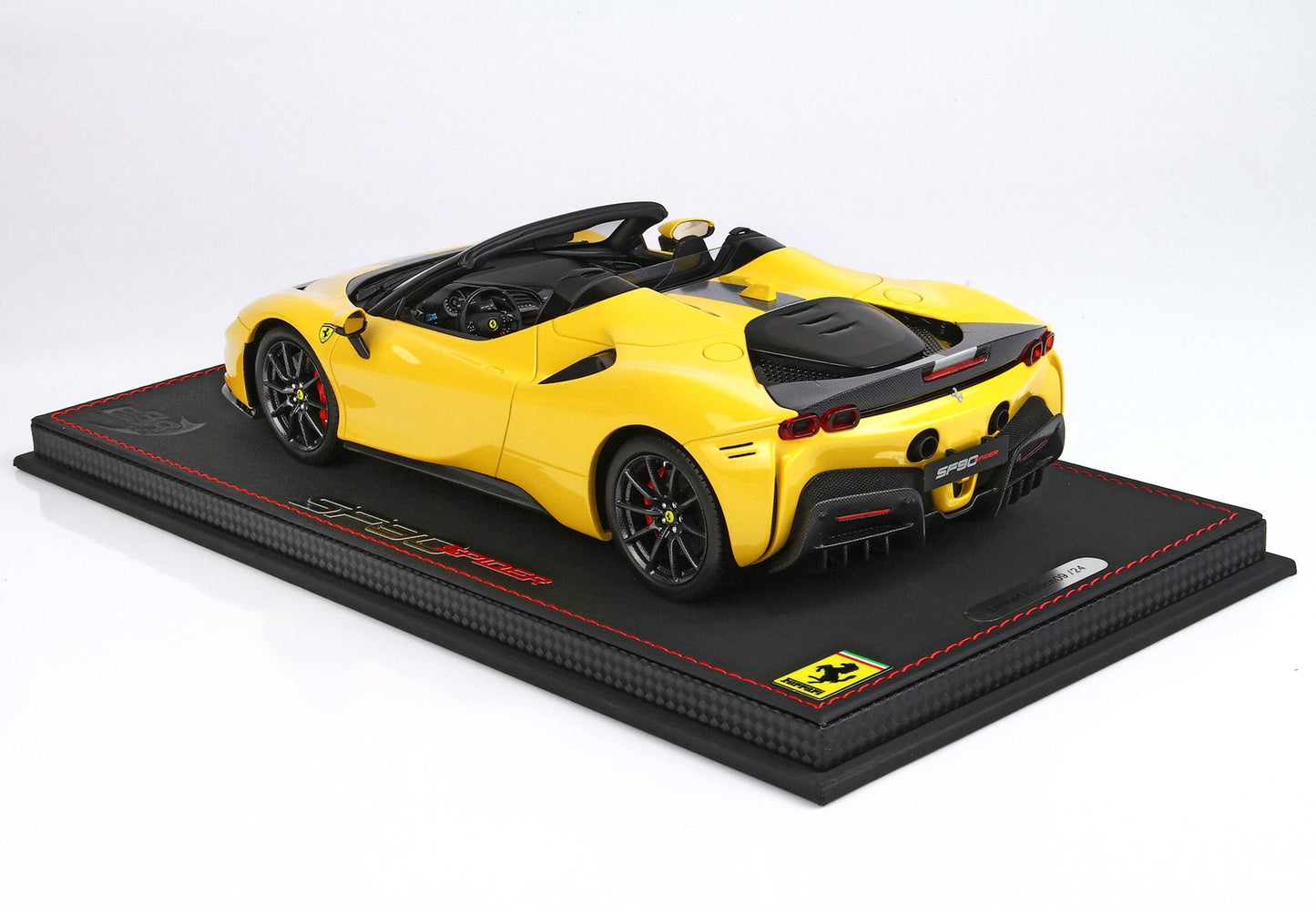 BBR 1/18 Ferrari SF90 Spider PACK FIORANO Giallo Modena-Black Seats- Resin Car Model limited 24 Pieces