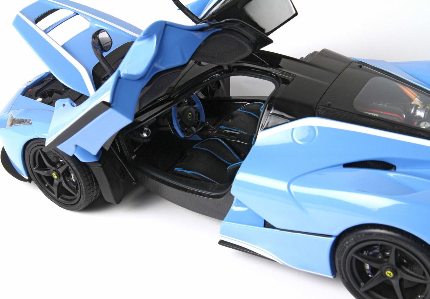 BBR 1/18 Ferrari LaFerrari Tailor made DIE CAST Baby Blue with Display Case