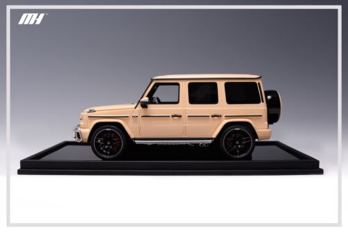 Motorhelix 1/18 Mercedes Benz AMG G63 in Sand Yellow Limited 66 pcs - Resin Model