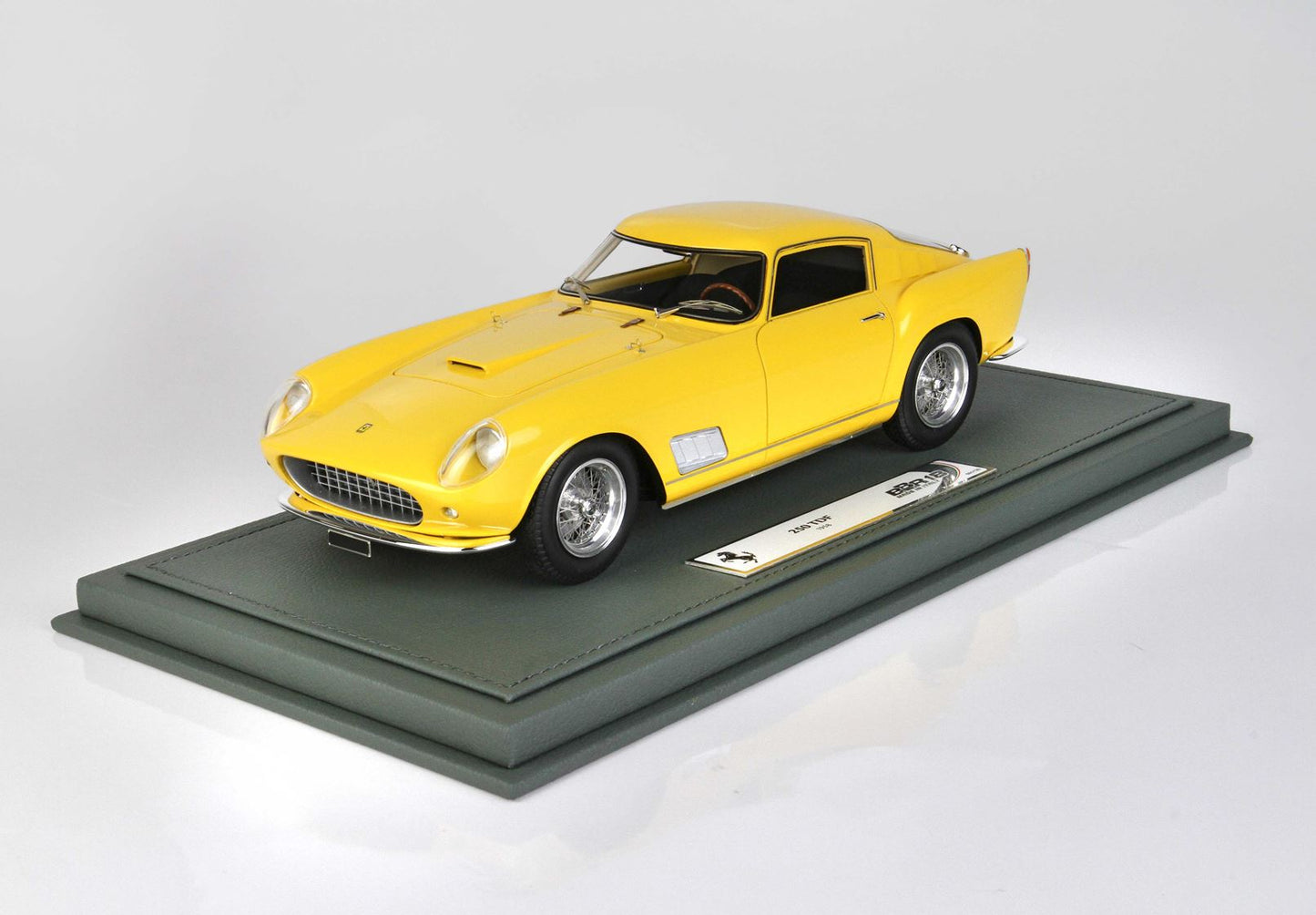 BBR 1/18 Ferrari 250 GT Competizione Fairing Headlight
