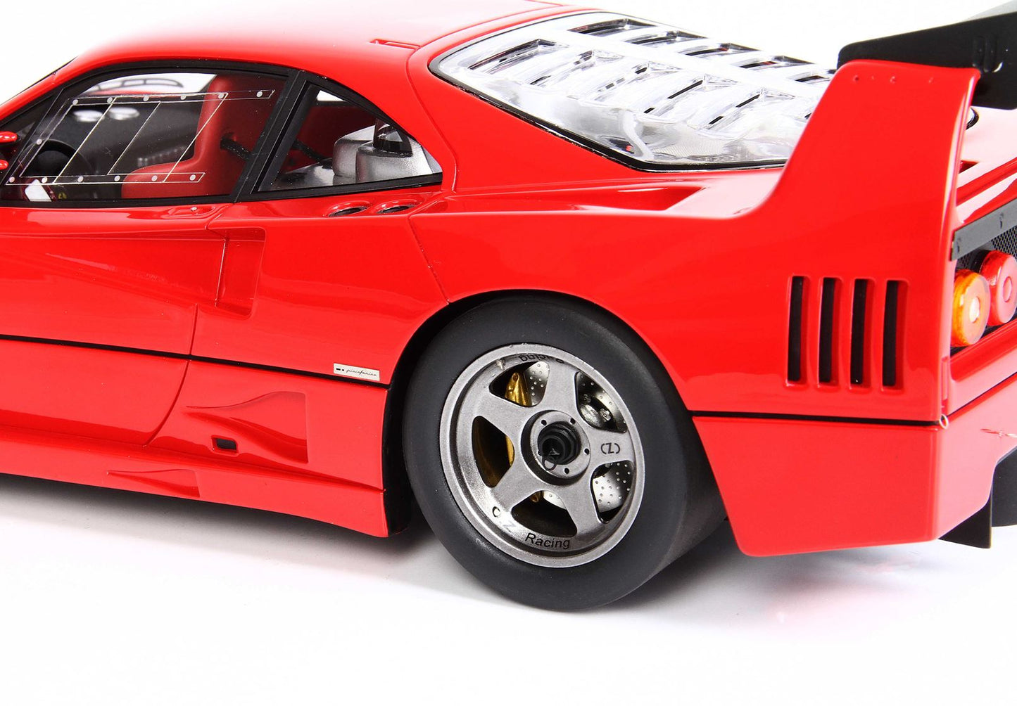 BBR 1/18 Ferrari F40 Competizione Red Corsa