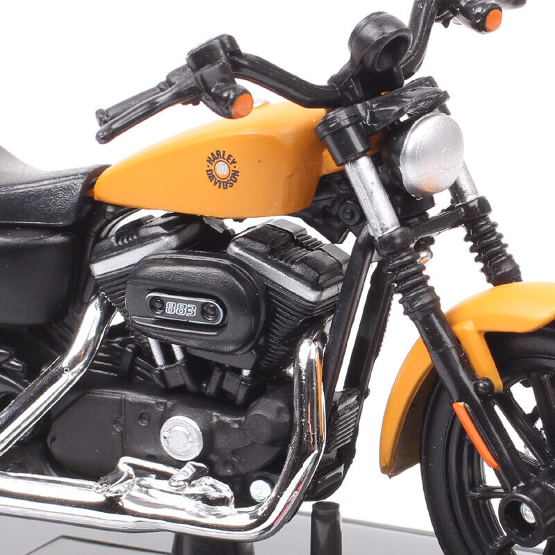 1/18 Scale Maisto 2014 HD Harley Sportster Iron 883 Diecast Toy model motorcycle