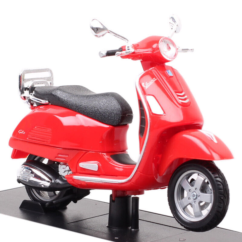 Maisto 1/18 Scale Vespa GTS 300 2017 Scooter motorcycle diecast model Red