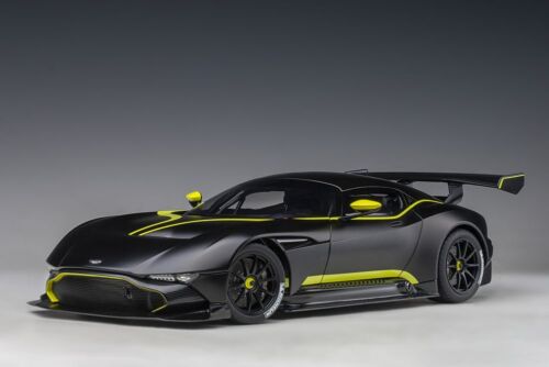 1/18 AUTOart Aston Martin Vulcan Matt Black 70262