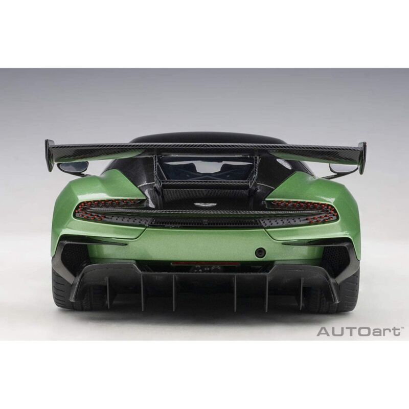1/18 AUTOart Aston Martin Vulcan in Apple Tree Green 70263