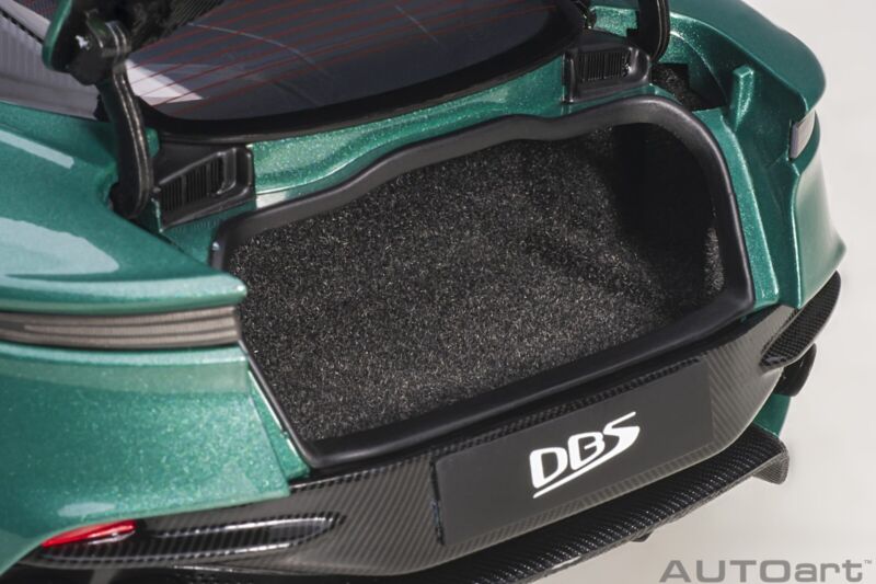 1/18 Autoart Aston Martin DBS Superleggera Aston Martin Racing Green