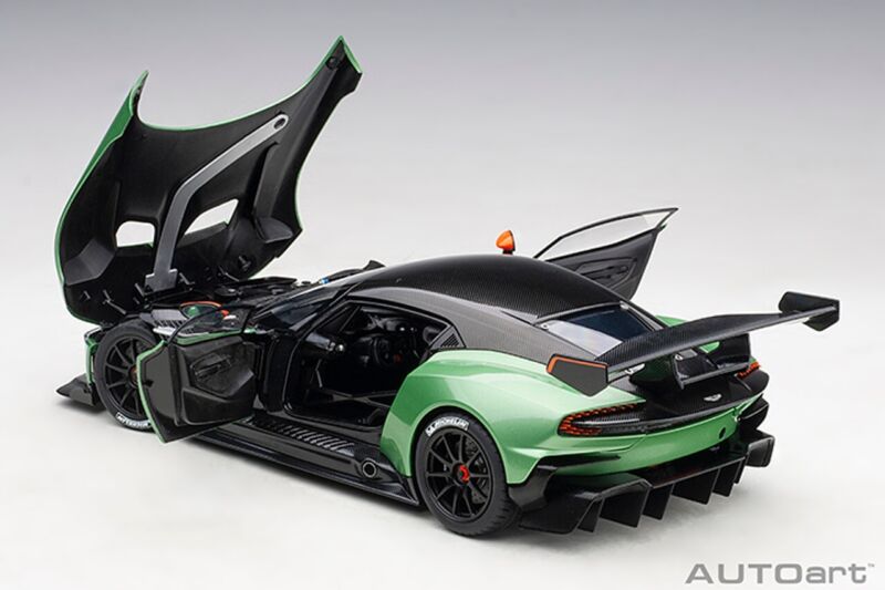 1/18 AUTOart Aston Martin Vulcan Apple Tree Green Metallic