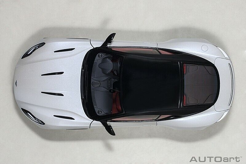 1/18 Autoart ASTON MARTIN DB11 MORNING FROST WHITE