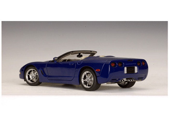 2004 CHEVROLET CORVETTE C5 CONVERTIBLE LeMANS COMMERATIVE EDITION 1:18 AUTOart