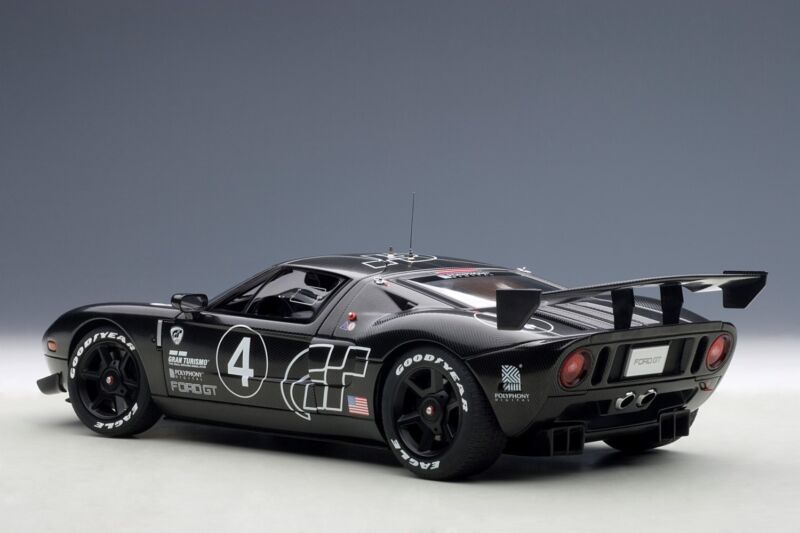 2005 FORD GT LM RACE CAR SPEC II CARBON FIBER 1:18 by AUTOart #80514