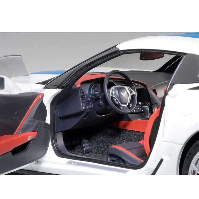 2017 CHEVROLET CORVETTE C7 GRAND SPORT WHITE BLUE STRIPE 1:18 by AUTOart 71271