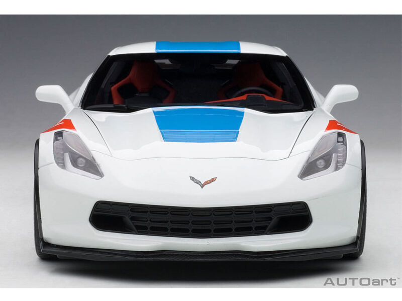 2017 CHEVROLET CORVETTE C7 GRAND SPORT WHITE BLUE STRIPE 1:18 by AUTOart 71271