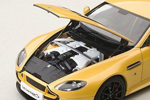 AUTOart 1/18 Aston Martin V12 Vantage S 2015 Yellow Finished Product Model Car
