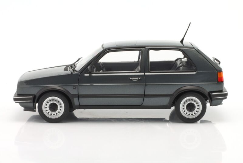 VOLKSWAGEN Golf CL 1988 Grey metallic - 1/18 - NOREV